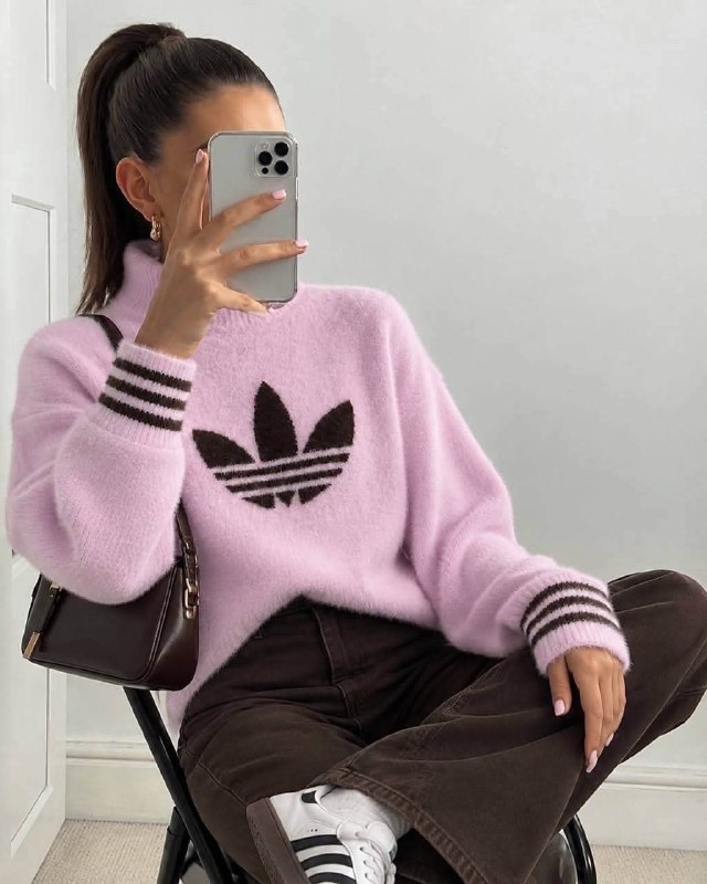 🥼 adidas Sweater