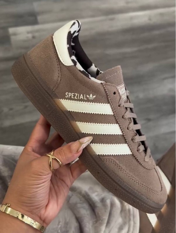 ADIDAS Samba —-> €22 💎