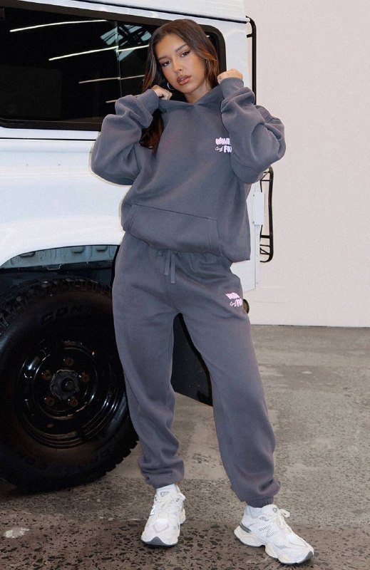 WHlTE F0X Tracksuit