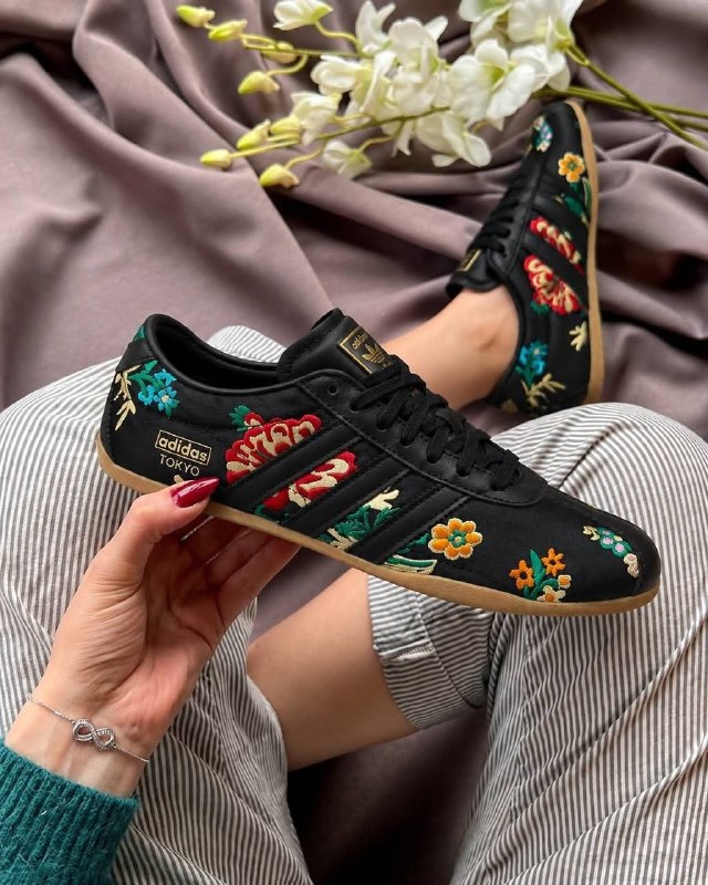 👟 adidas 🖤🤍