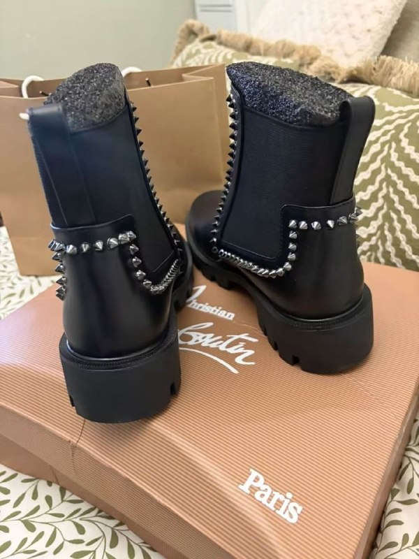 👢 Christian Louboution Boots