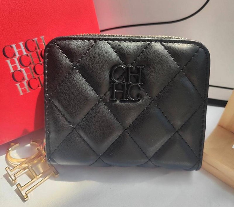 CAROLINA HERRERA —-> €8 💎