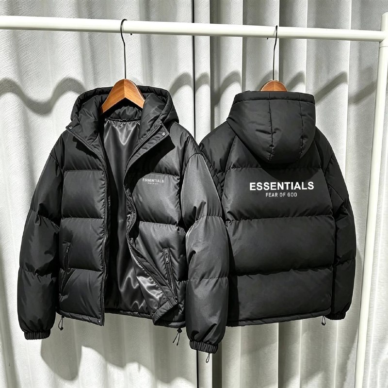 ESSENTIALS x FEAR OF GOD —-> €38 💎