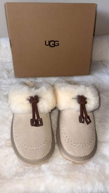 UGG fleece lined pantofole