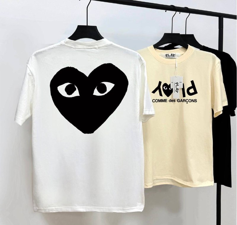 COMME des Garçons — €8 💎