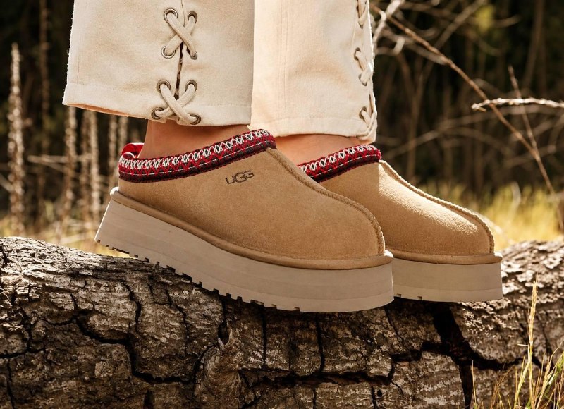 UGG Tazz II