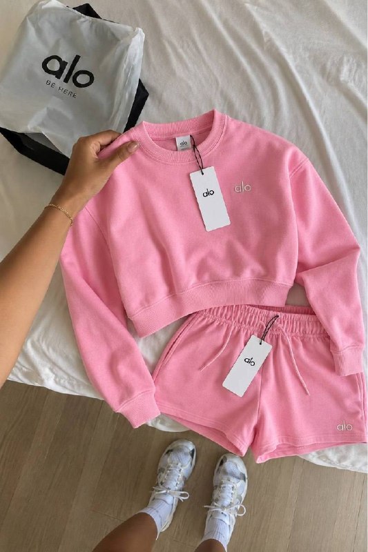 Alo pink sweatshirt and shorts set