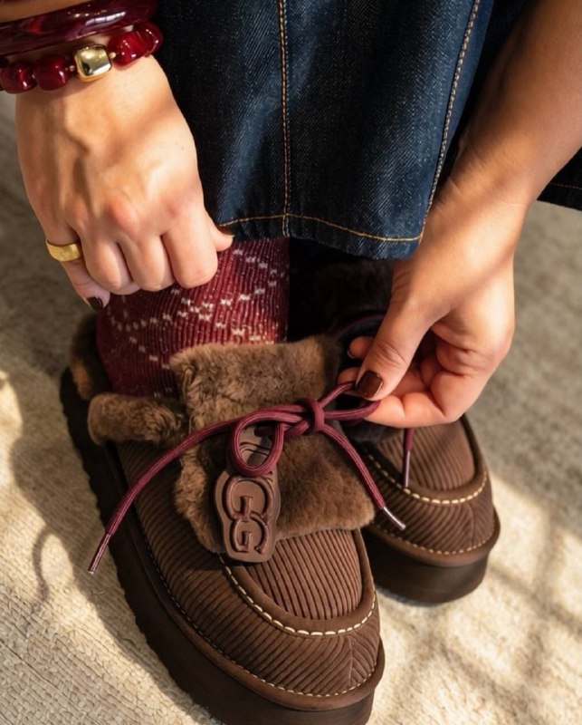 UGG Disquette Heritage marrone pantofole