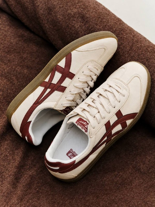 ONITSUKA TIGER