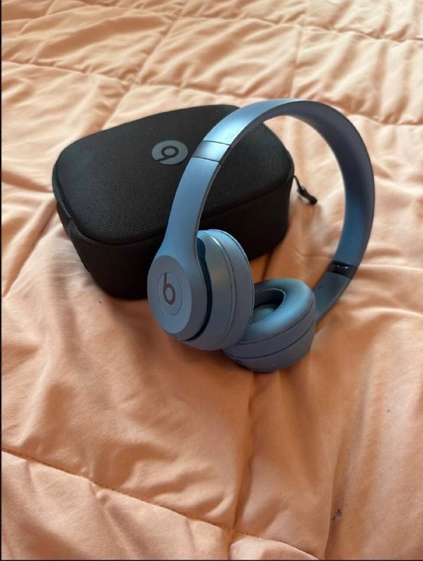 Beats Solo3 Wireless blue headphones