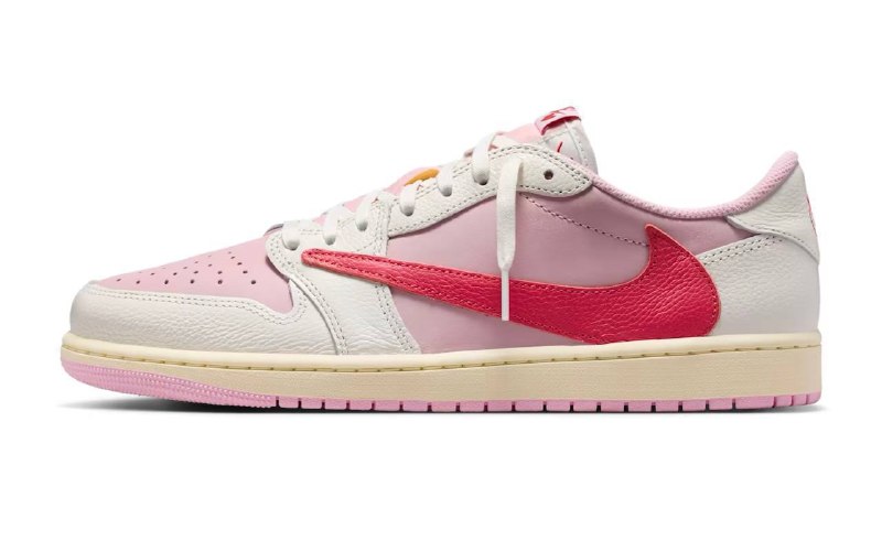 NIKE Jordan 1 x TRAVIS SCOTT —-> €26 💎