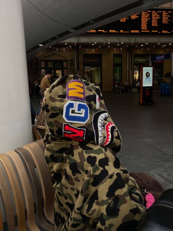 🥼 B4PE Sudadera