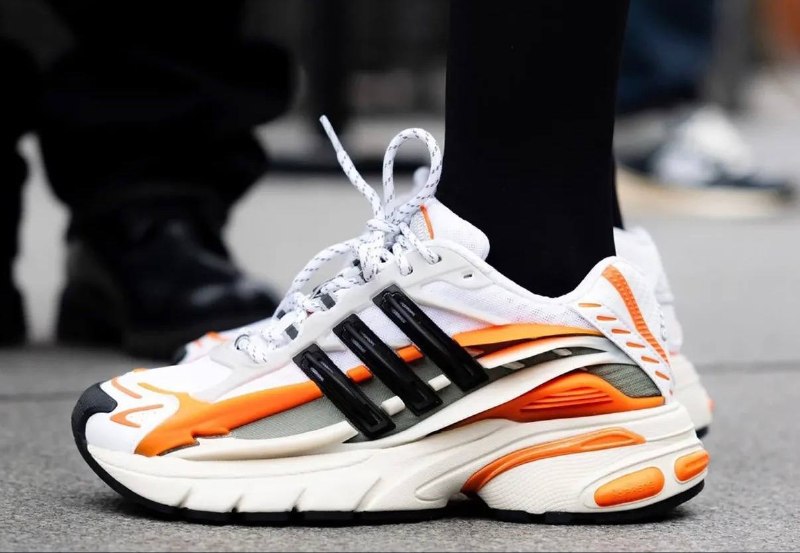 ADIDAS JellyFish x PHARRELL WILLIAMS —-> €37 💎