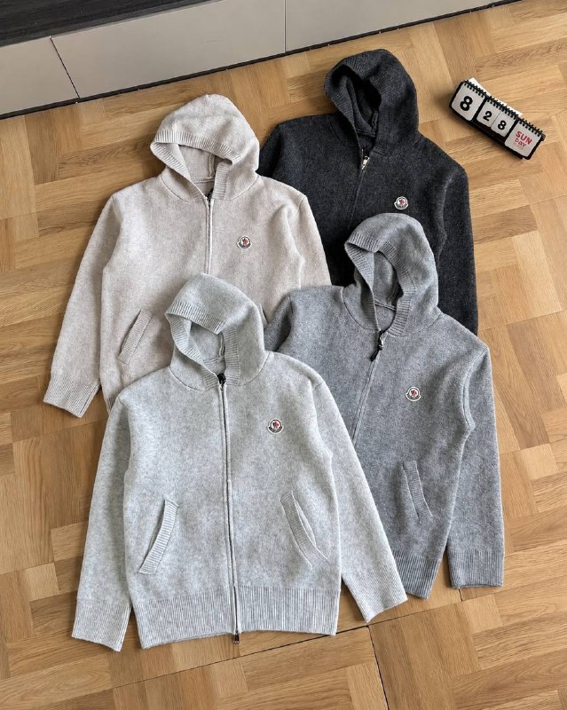 MONCLER —-> €30 💎