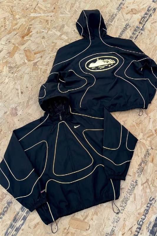 NIKE x CORTEIZ (reflective) —-> €38 💎