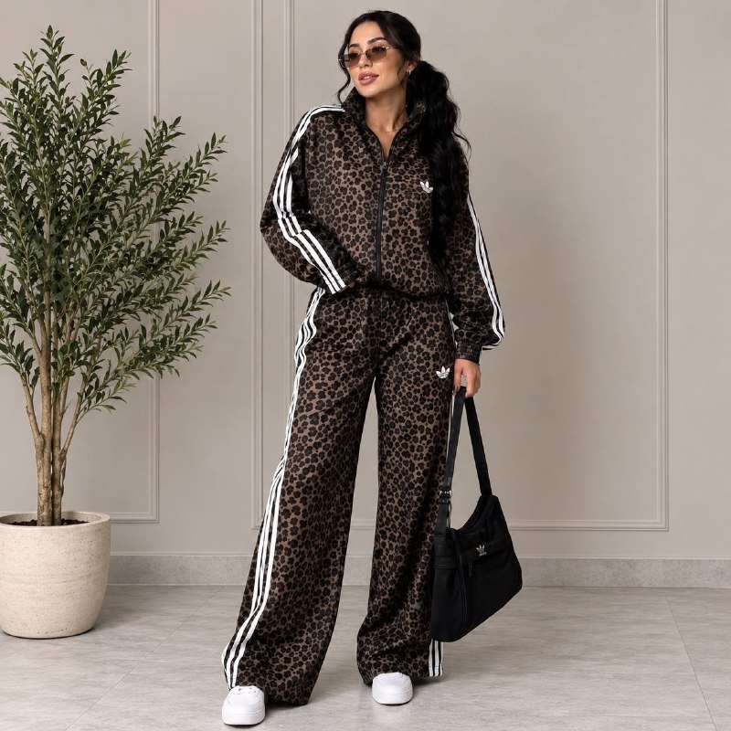 ADIDAS (full tracksuit) —-> €56 💎