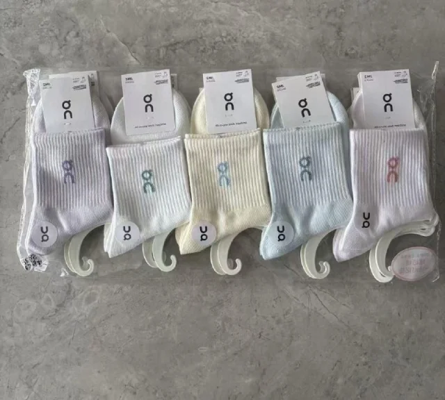 On Cloud socks