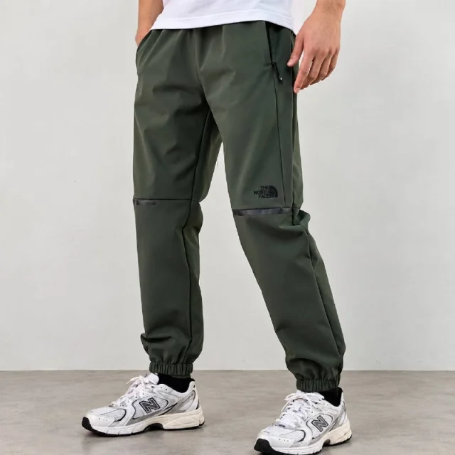 THE NORTH FACE —->