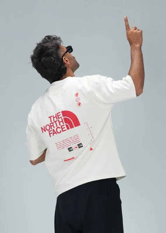 THE NORTH FACE —->