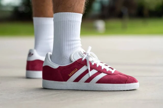 ADIDAS "Gazelle" —->