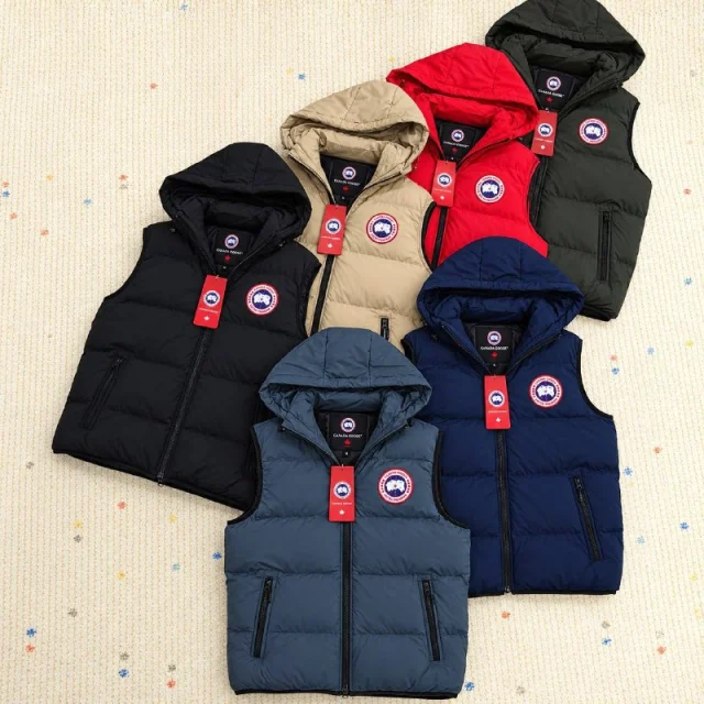 Canada Goose hooded puffer gilets